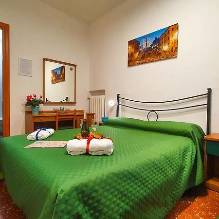 A Casa Simpatia - A Richiesta Parcheggio Gratuito ! Hotel โรม ภายนอก รูปภาพ