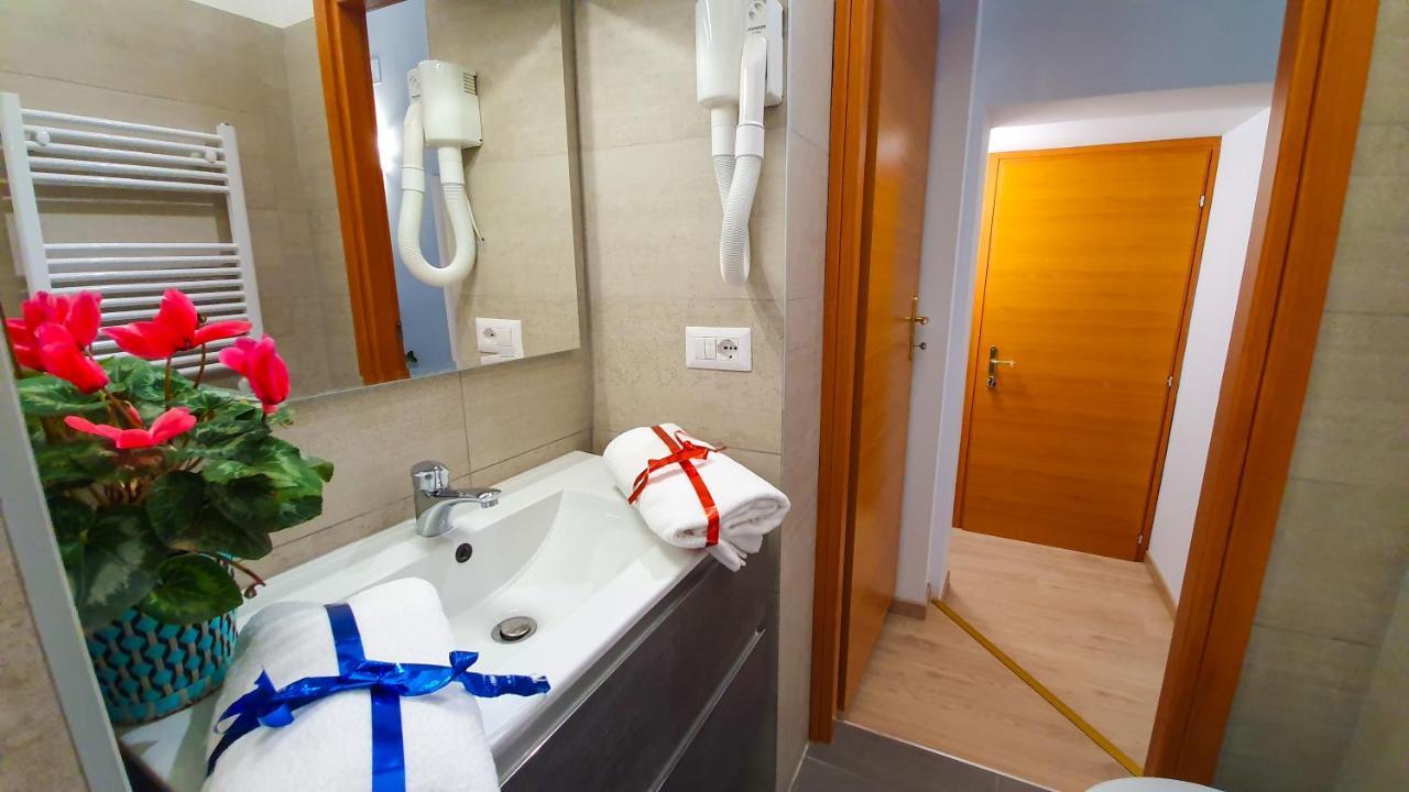 A Casa Simpatia - A Richiesta Parcheggio Gratuito ! Hotel โรม ภายนอก รูปภาพ