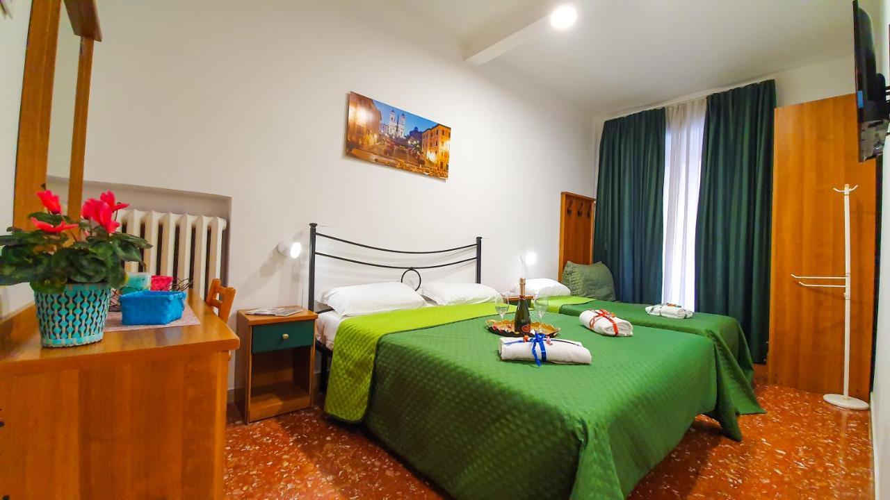 A Casa Simpatia - A Richiesta Parcheggio Gratuito ! Hotel โรม ภายนอก รูปภาพ